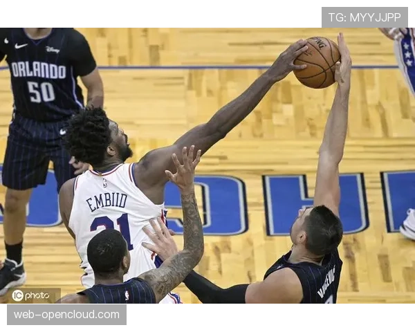 76人109-97击败魔术，恩比德32分锁定东部第七